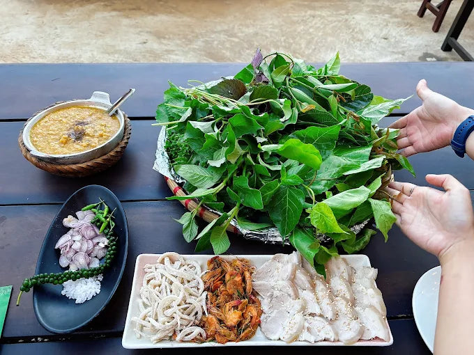 Nhà Hàng Măng Đen