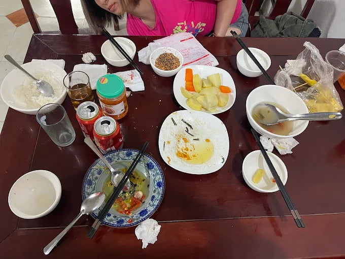 Nhà Hàng Mèo Vạc