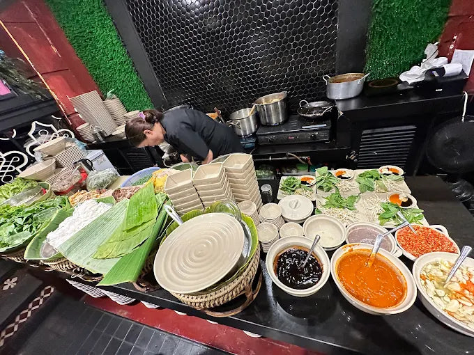 Review Nhà Hàng TPHCM: Cẩm Nang Khám Phá Trọn Vẹn Ẩm Thực Sài Gòn Từ Chuyên Gia